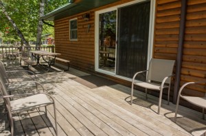 Cabin 7 Loon - deck